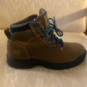 Woman’s Mae Steel Toe waterproof Work Boots.